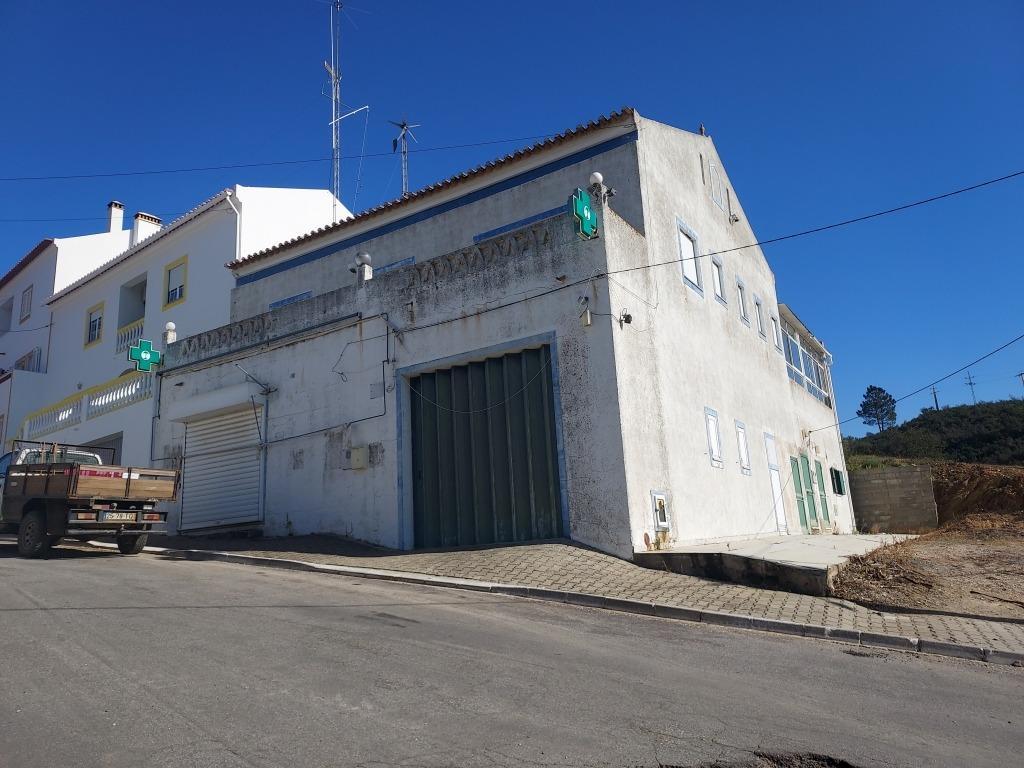 Apartamento T4 no Último Piso em Relíquias – Com Terraço e Logradouro